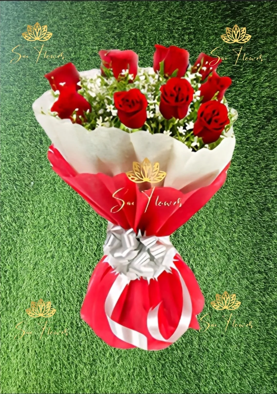 Chic 8 Red Rose Bouquet in Contrast Crimson & White Wrap